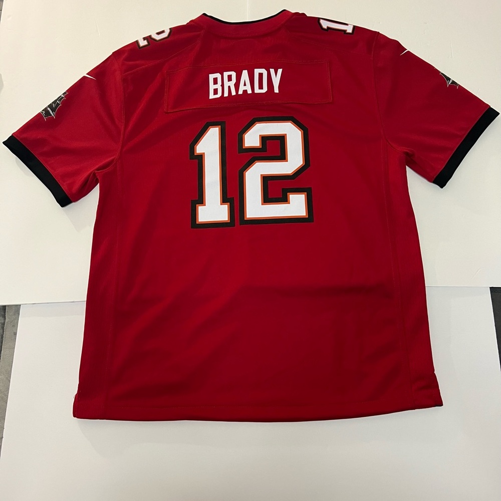 Tom Brady Tampa Bay Buccaneers Nike NFL Youth Jersey Size XL Like New - Picture 4 of 9
